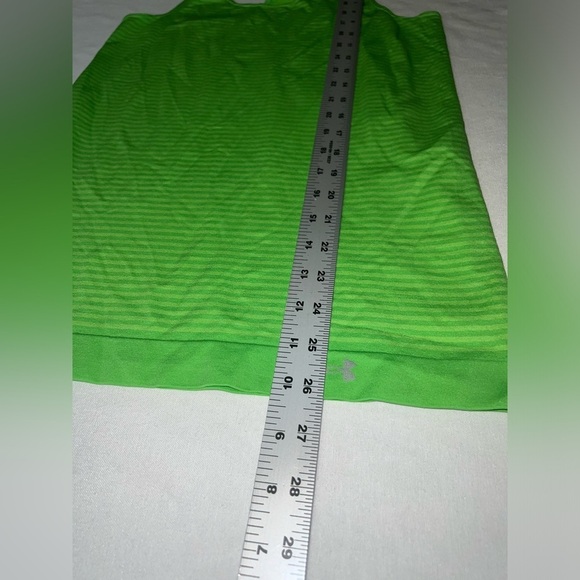 Under Armour athletic tank, medium - Picture 2 of 5